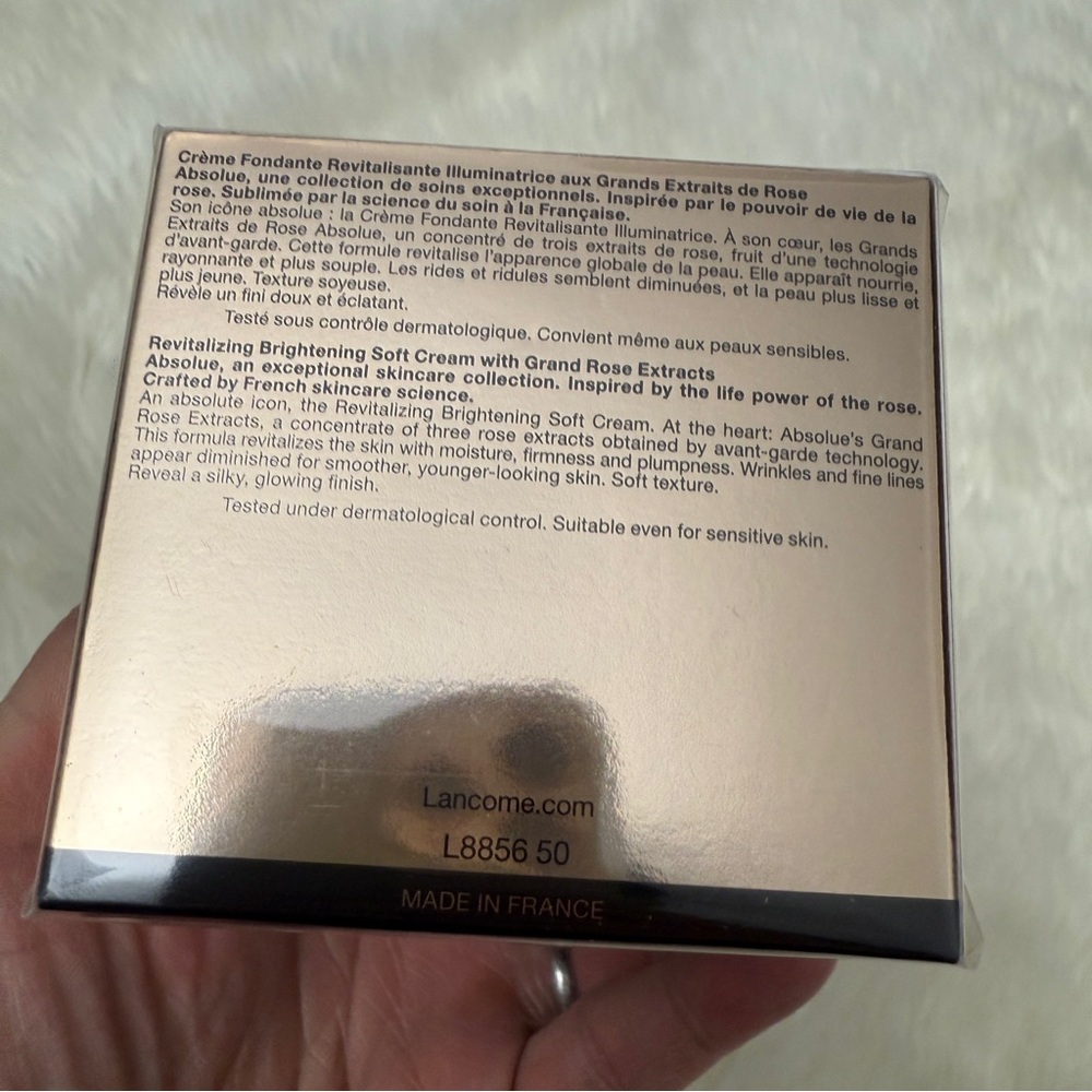 Lancome ABSOLUE SOFT CREAM MOISTURIZER
Brightening & Revitalizing brand new 2fl - Picture 5 of 6